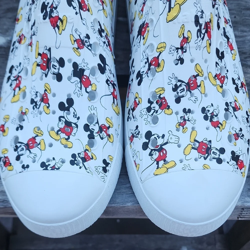 Disney Mickey Mouse Slip On Sneakers by Native Size 9